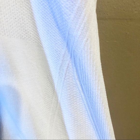 Athleta Sleeveless Activewear Tank Top - Picture 4 of 5